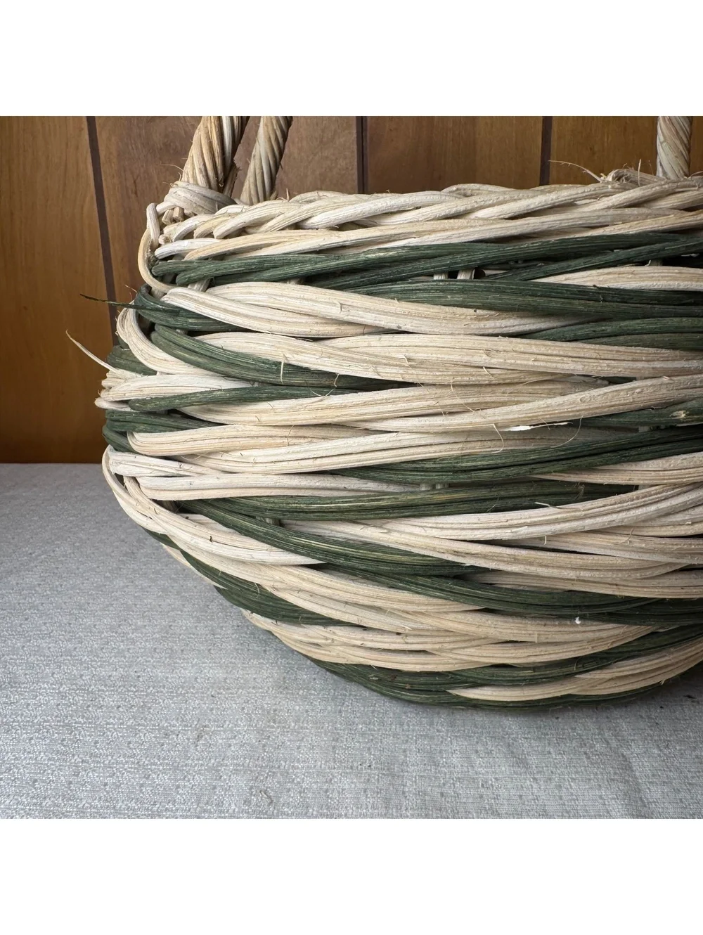 Handwoven Wicker Basket Green Cream Round Double Handle Farmhouse Cottage Decor